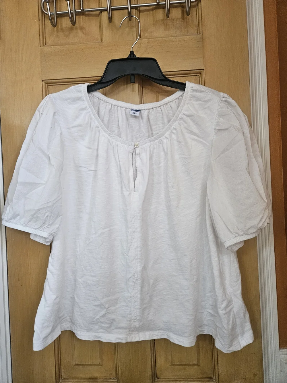 Old Navy White Puff Sleeve Peasant Blouse